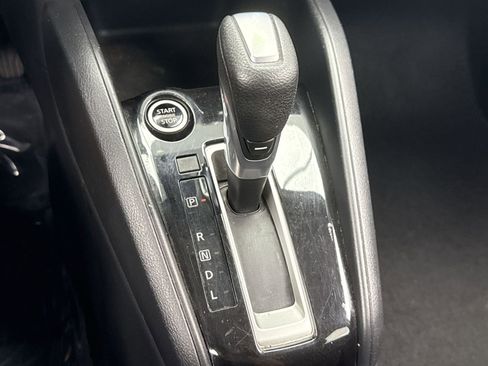 Used 2021 Nissan Kicks S image 28