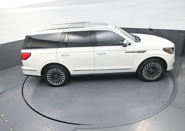 Used 2020 Lincoln Navigator Black Label AWD/4WD image 18