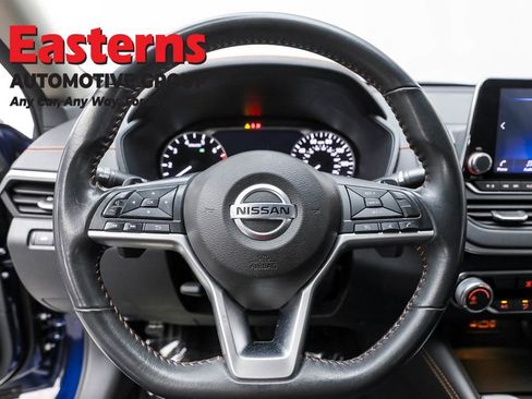 Used 2022 Nissan Altima 2.5 SR FWD image 10