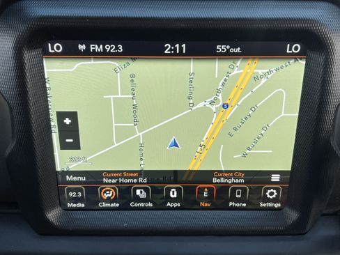 Used 2020 Jeep Gladiator Overland AWD/4WD image 13