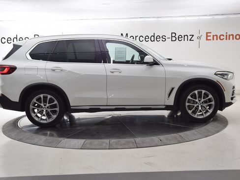 Used 2022 BMW X5 xDrive40i w/ Parking Assistance Package AWD/4WD image 7