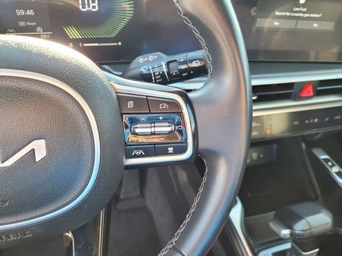 Used 2024 Kia Sorento S FWD image 19