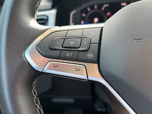 Used 2022 Volkswagen Atlas Cross Sport SE image 27