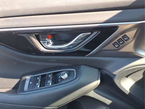 Used 2023 Subaru Outback Limited image 16