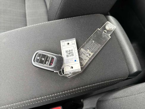 Certified 2024 Honda Civic LX image 32