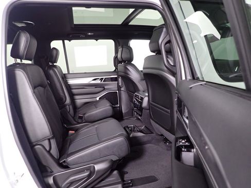 New 2026 Jeep Grand Wagoneer Limited AWD/4WD image 41
