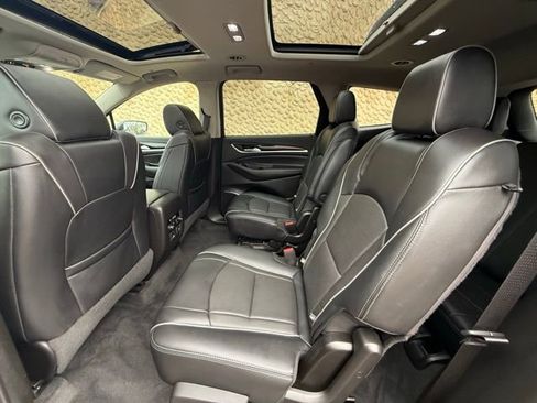 Used 2019 Buick Enclave Avenir w/ Avenir Technology Package image 25