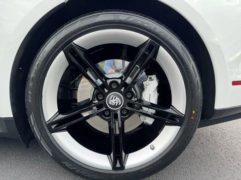 Used 2022 Porsche Taycan image 17