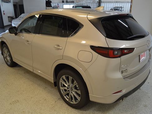 New 2025 MAZDA CX-5 AWD 2.5 S w/ Premium Plus Pkg image 5
