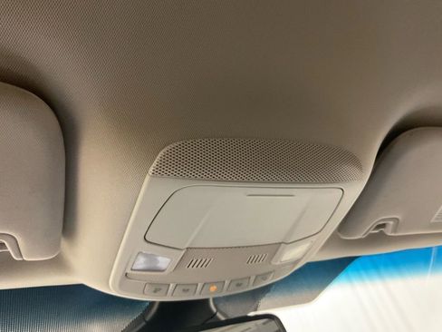 Used 2024 Ford Edge SEL image 15