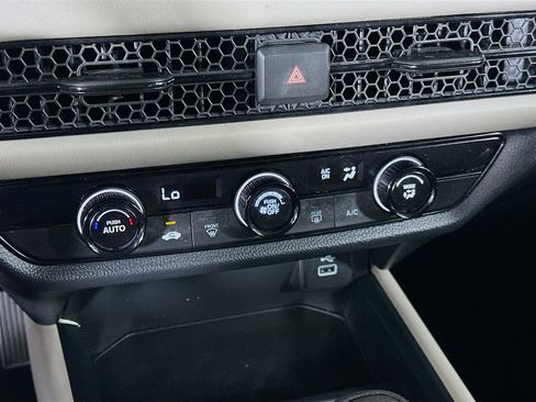 Used 2025 Honda HR-V LX image 23