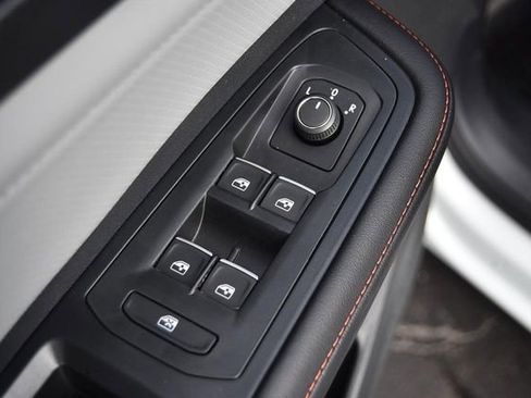 New 2026 Volkswagen Atlas Peak Edition image 8