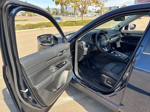 New 2025 MAZDA CX-5 AWD 2.5 S w/ Premium Plus Pkg image 32