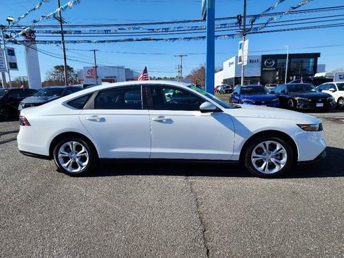 Used 2025 Honda Accord LX image 6