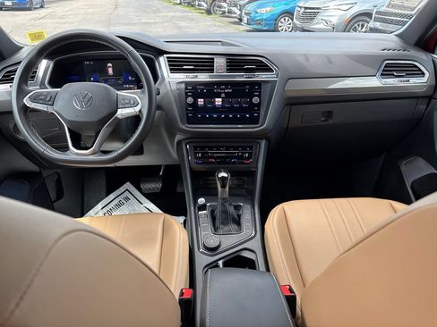 Used 2022 Volkswagen Tiguan SE AWD/4WD image 28