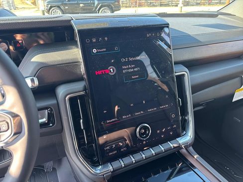 New 2026 GMC Yukon Denali image 17