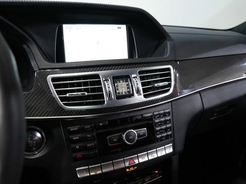 Used 2014 Mercedes-Benz E 63 AMG S-Model image 52