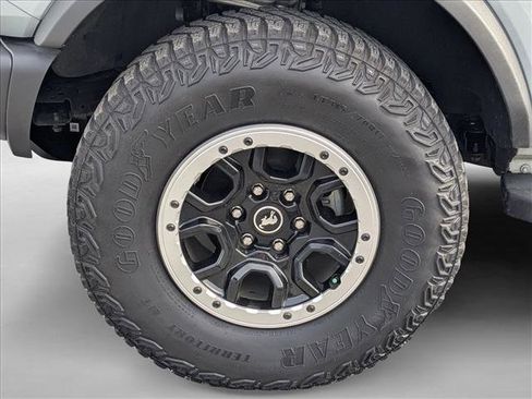 Used 2022 Ford Bronco Black Diamond w/ Sasquatch Package image 21