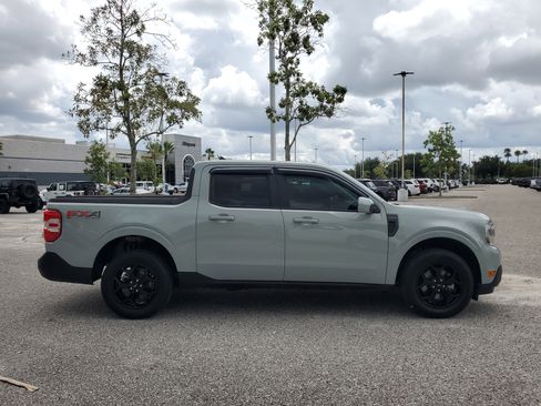 Used 2022 Ford Maverick Lariat w/ Lariat Luxury Package image 8