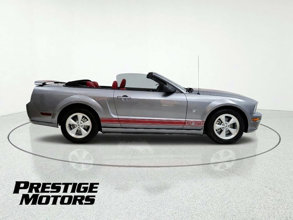 Used 2007 Ford Mustang GT RWD image 9