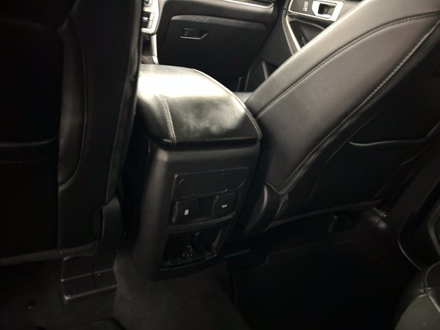 Used 2023 Ford Explorer XLT w/ Equipment Group 202A AWD/4WD image 23