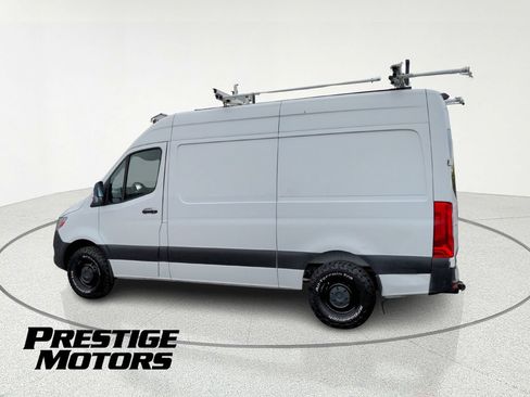 Used 2022 Mercedes-Benz Sprinter 2500 w/ Parking Package image 9