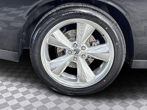 Used 2017 Dodge Challenger R/T Plus image 31