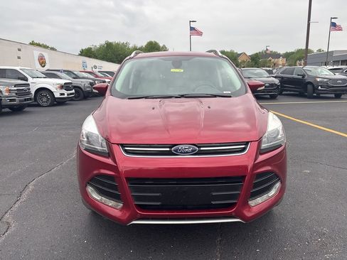 Used 2016 Ford Escape Titanium w/ Equipment Group 301A FWD image 2