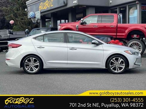 Used 2017 Hyundai Elantra Limited w/ Limited Tech Package 04 FWD image 3
