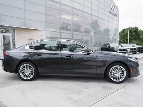 Used 2024 BMW 530i RWD image 28