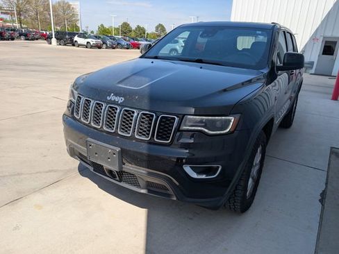 Used 2022 Jeep Grand Cherokee Laredo X AWD/4WD image 24
