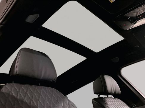 Certified 2025 BMW X7 M60i AWD/4WD image 13