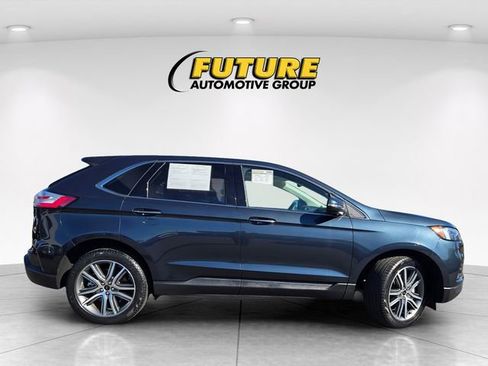 Certified 2023 Ford Edge Titanium w/ Class II Trailer Tow Package image 3