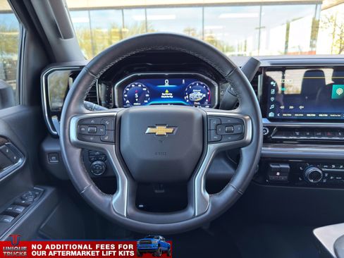 Used 2024 Chevrolet Silverado 3500 LT w/ Convenience Package image 34