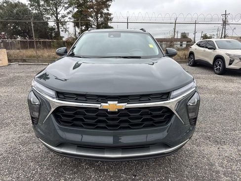 New 2026 Chevrolet Trax LT w/ Driver Confidence Package image 2