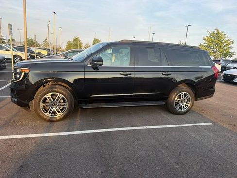 Used 2025 Ford Expedition Max Active AWD/4WD image 30