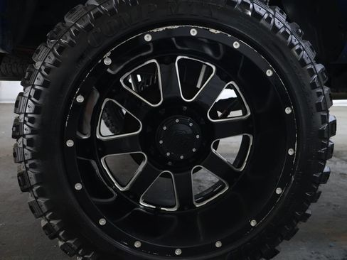 Used 2018 Toyota Tacoma TRD Sport AWD/4WD image 33