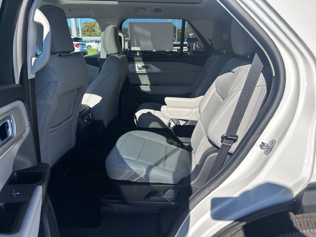 New 2026 Ford Explorer Active w/ Active Comfort Package AWD/4WD image 14
