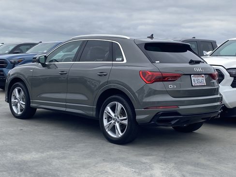 Used 2021 Audi Q3 2.0T Premium w/ Convenience Package AWD/4WD image 5