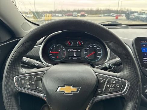 Used 2023 Chevrolet Malibu LS w/ Driver Confidence Package image 4