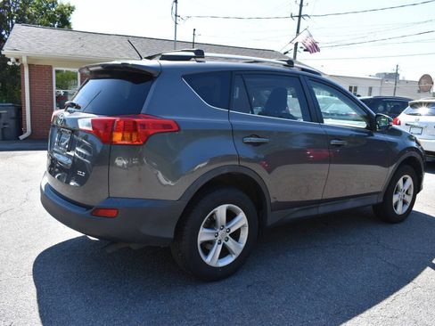 Used 2014 Toyota RAV4 XLE FWD image 2