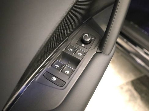 New 2026 Volkswagen Tiguan SE AWD/4WD image 10