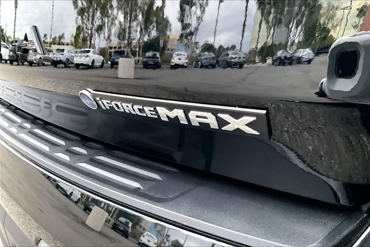 Used 2025 Toyota Sequoia TRD Pro AWD/4WD image 9