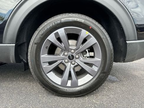 New 2026 Ford Explorer Active AWD/4WD image 29