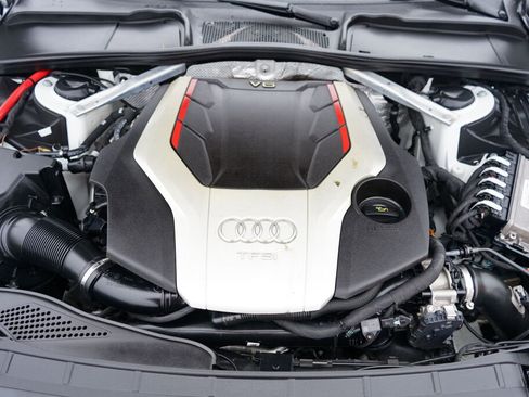 Used 2019 Audi S4 Prestige w/ Prestige Package image 9