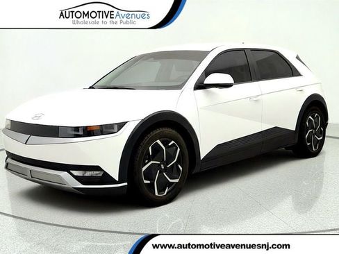 Used 2024 Hyundai Ioniq 5 SEL RWD image 1
