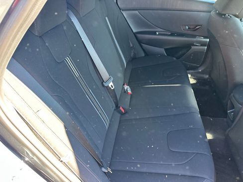 New 2025 Hyundai Elantra SEL image 15