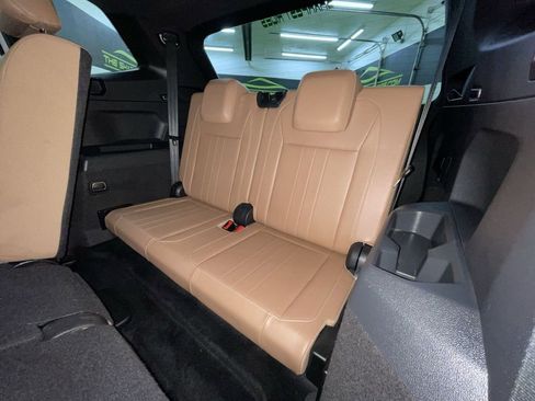 Used 2022 Volkswagen Tiguan SE R-Line FWD image 26
