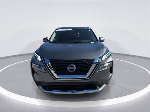 Used 2023 Nissan Rogue Platinum w/ Platinum Premium Package image 3