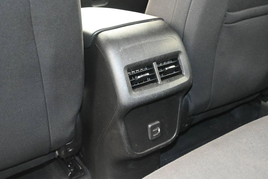 Used 2022 Chevrolet Equinox LT AWD/4WD image 16